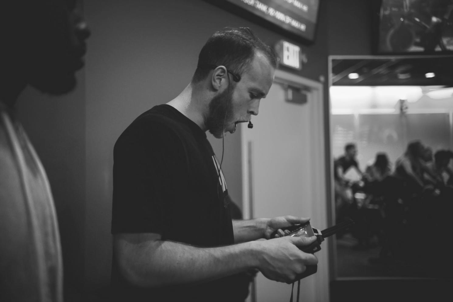 Динамічні контрасти міських текстур і архітектурних форм